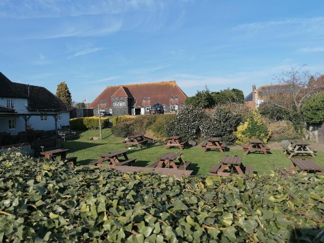 The Evenhill Hotel Canterbury Ngoại thất bức ảnh